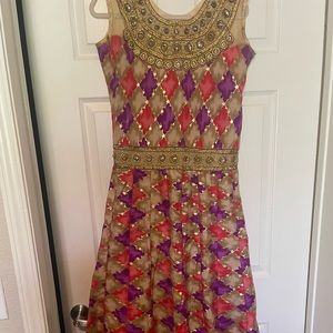 Salwaar Kameez (Indian clothing)